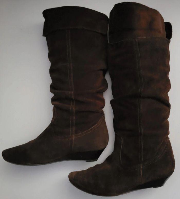 Paire de bottes en velours taille 35 en bon etat - photo numéro 13