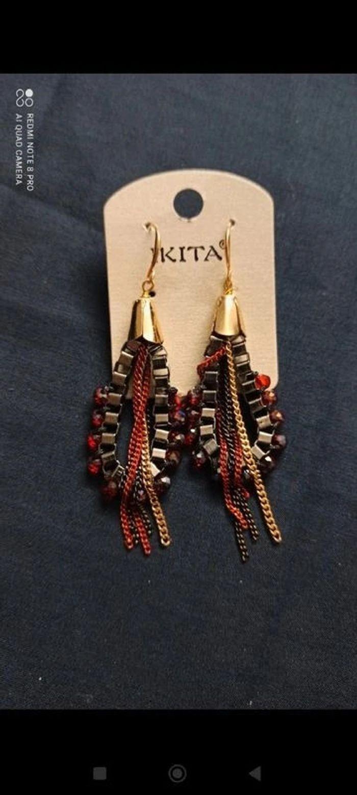 Élégantes Boucles d'Oreilles Ikita Rouge et Doré - photo numéro 1