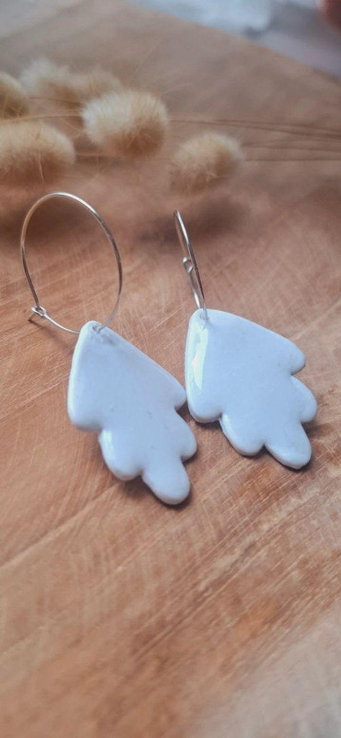 Boucles d’oreilles gris perle - photo numéro 3