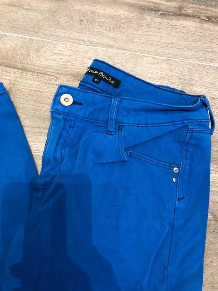 Superbe jeans stretch Avant Première taille 42 bleu électrique - photo numéro 2