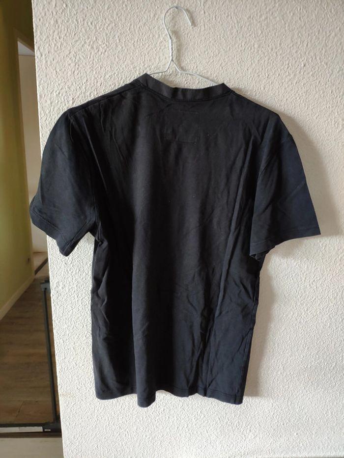 Lot t shirt taille S - photo numéro 3