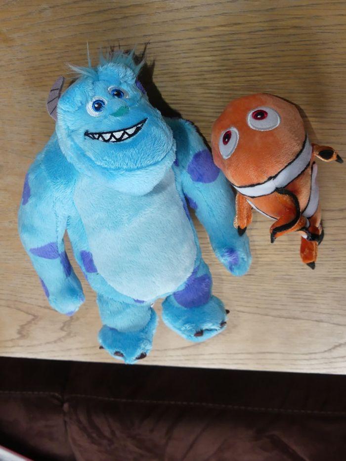 Lot de 2 peluches disney - photo numéro 1