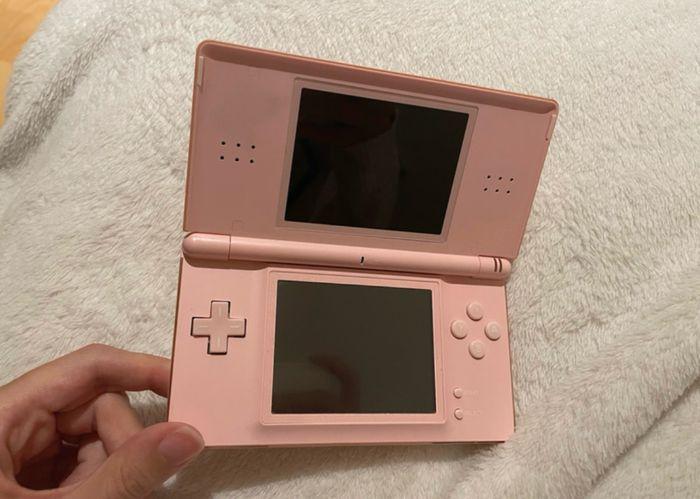 Nintendo ds lite rose clair - photo numéro 3