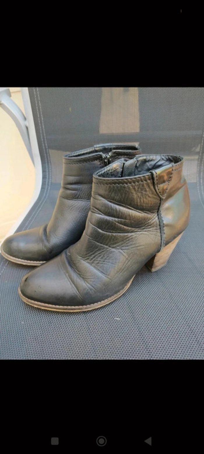 Bottines noires en cuir André taille 40 - photo numéro 1