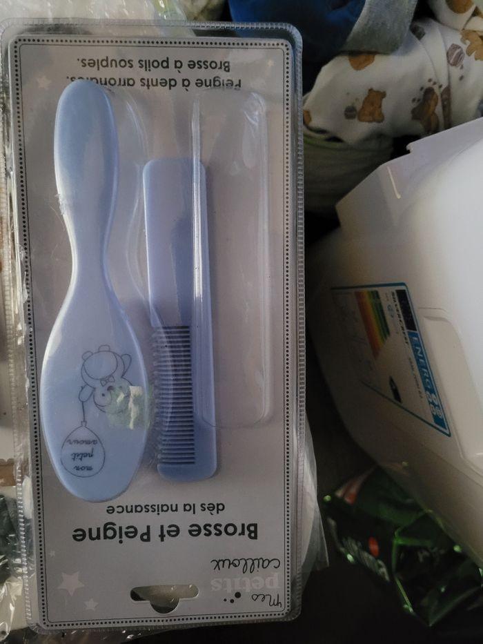 Kit manucure plus brosse - photo numéro 2