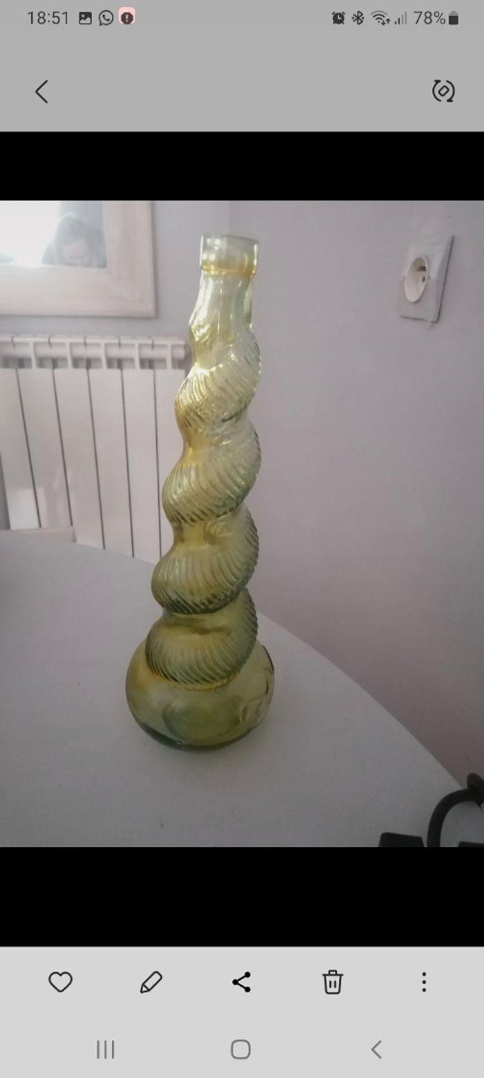 Vase decoration