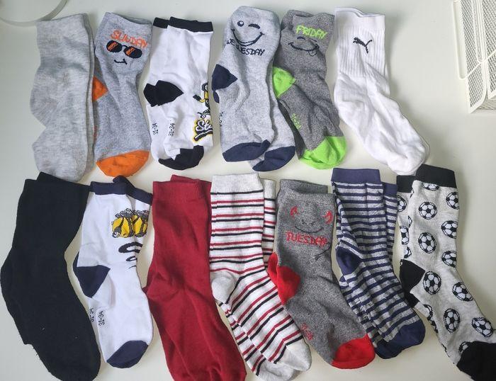 Lot 13 paires de chaussettes 31/34