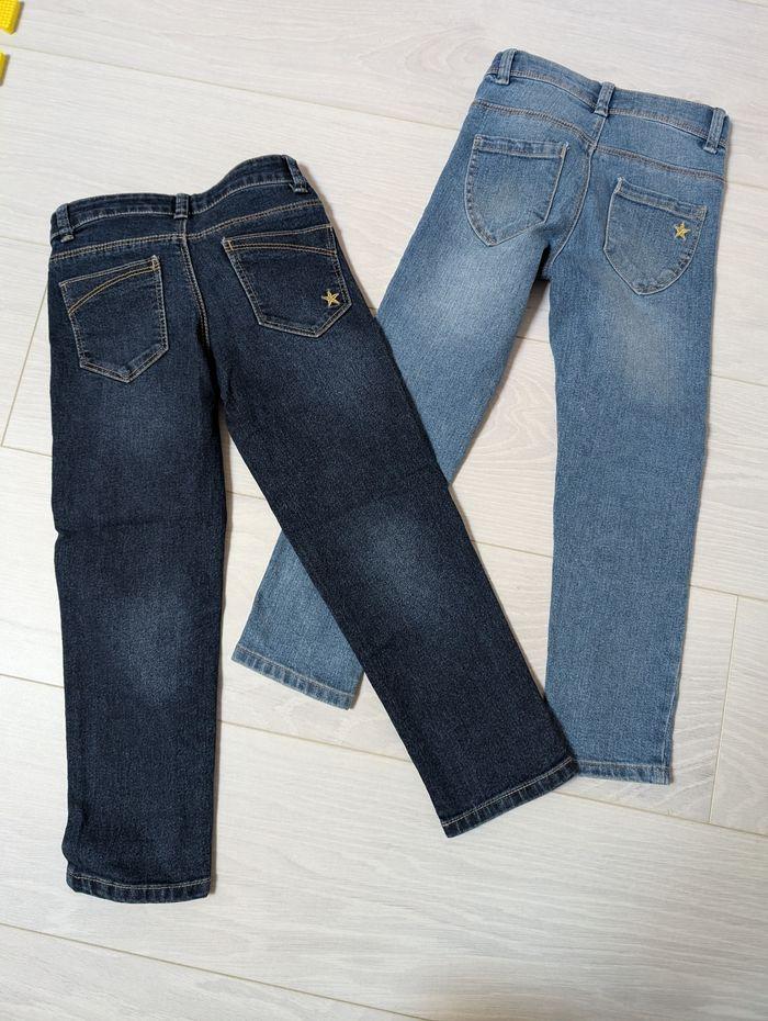 Lot de 2 jeans fille 5 ans très bon état - photo numéro 2