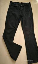 Jean Levi's bootcut noir taille 40 (30 us)