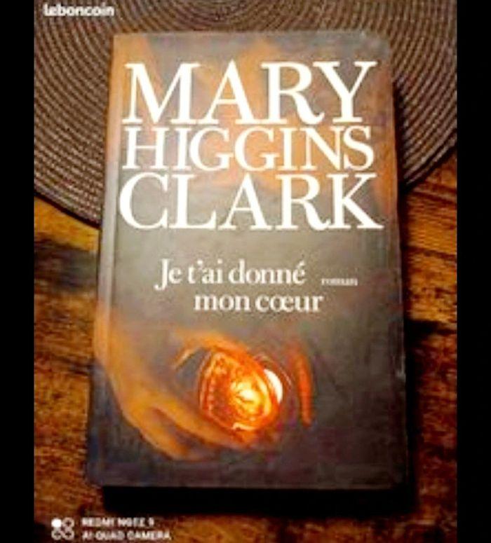 Livre grand Format Marie Higgins Clark - photo numéro 1