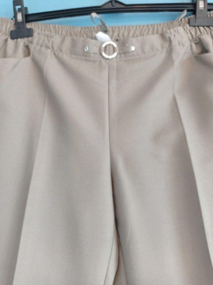 Pantalon Taille 42 Beige excellent état - photo numéro 9