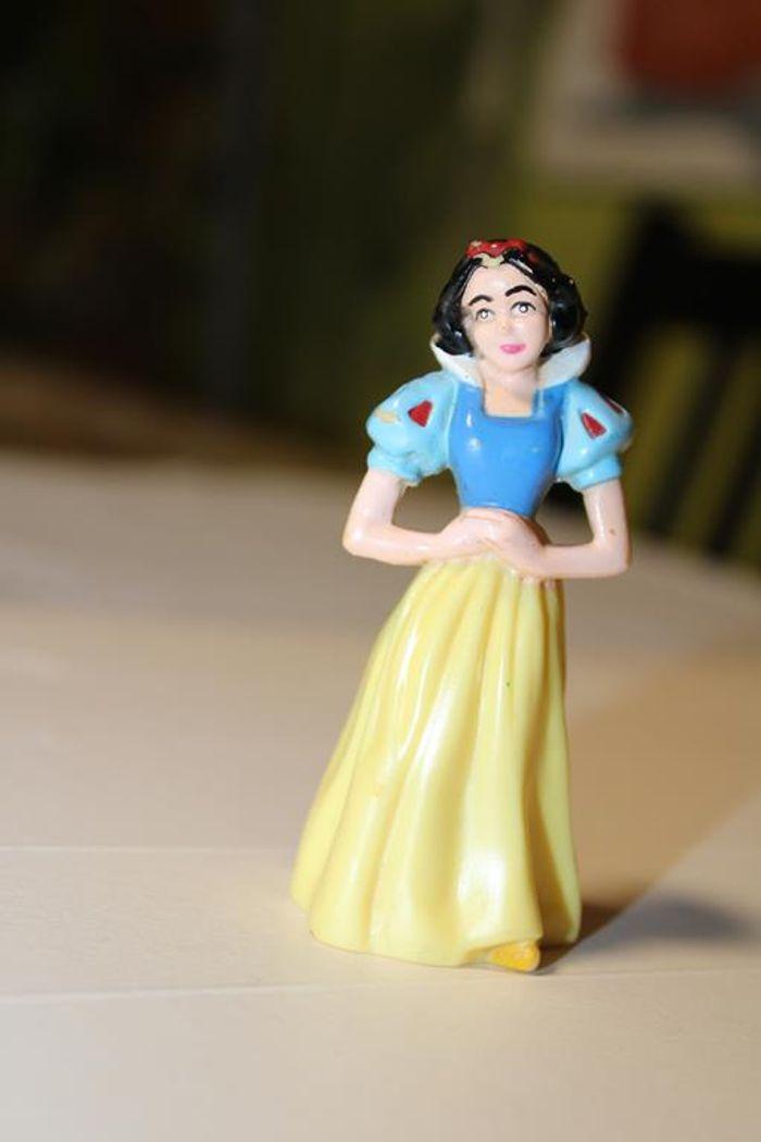 Disney lot figurines féminines - photo numéro 9