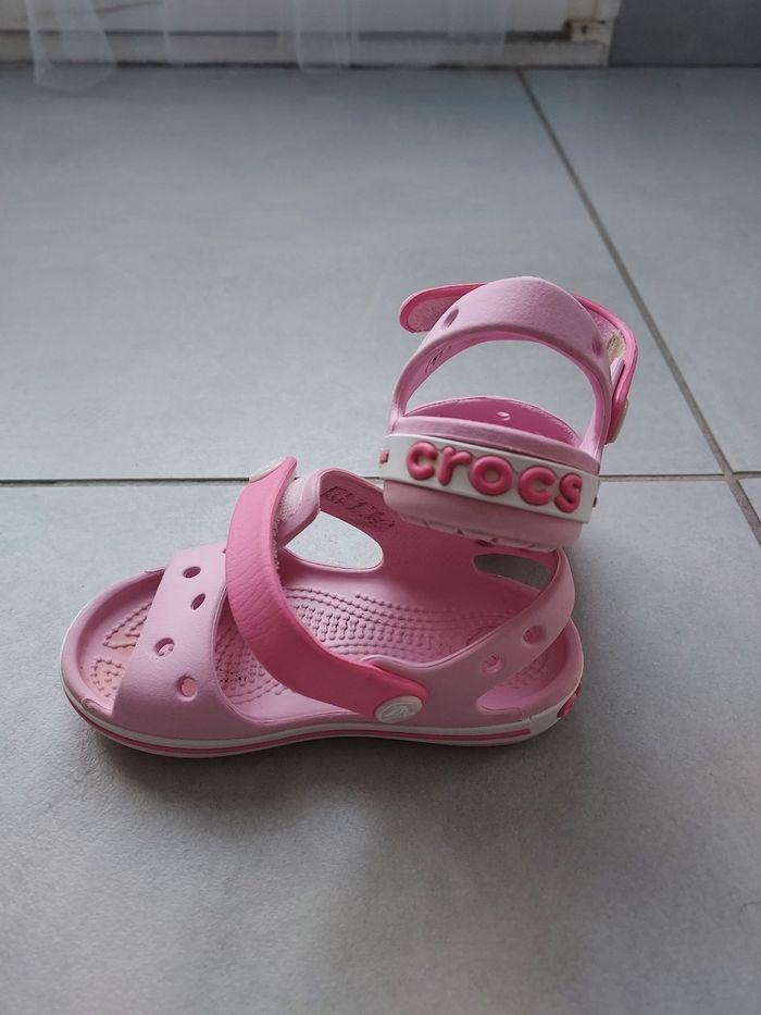 Sandale crocs fille pointure 23-24 - photo numéro 3