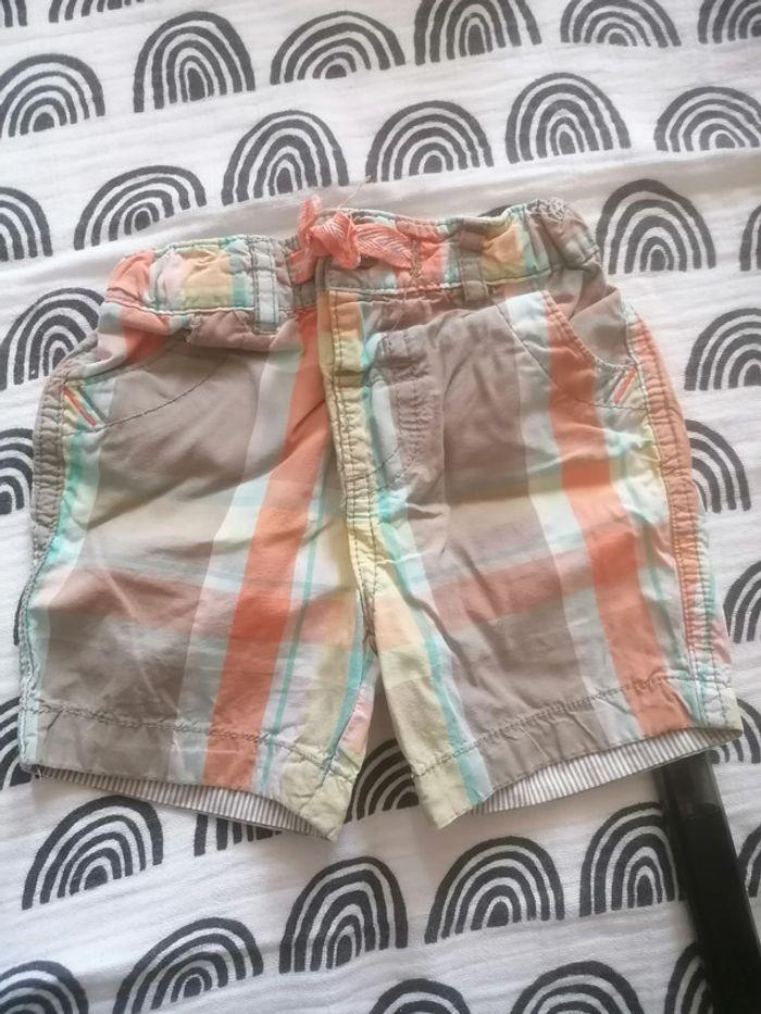 Lot de 4 bermudas. 9 mois - photo numéro 2