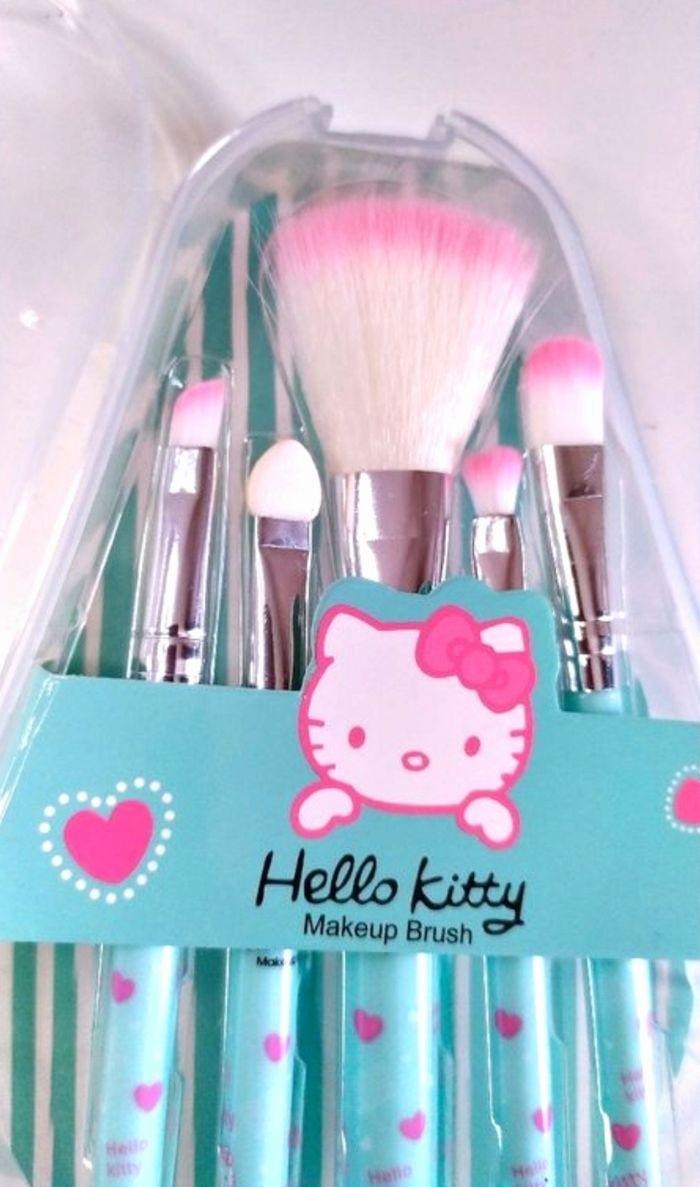 Lot de 5 pinceaux bleu de maquillage, Kawaii, Hello Kitty. Neuf - photo numéro 6