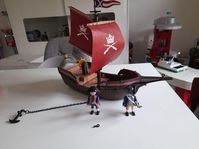 Bateau playmobil avec canon et personnage - photo numéro 1