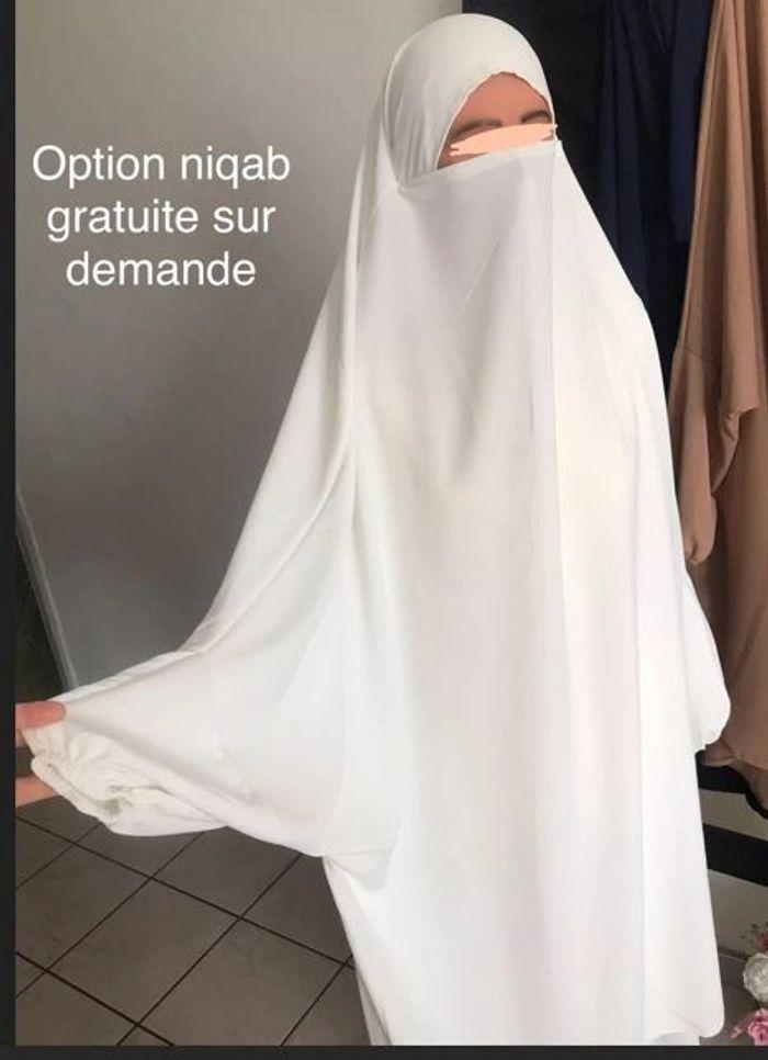 Jilbeb blanc taille 36/40 haut avec jupe 👑 - photo numéro 9