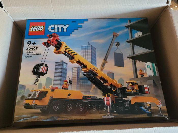 La grue de chantier mobile jaune lego city 60409 - photo numéro 1