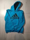 Sweat à capuche bleu adidas