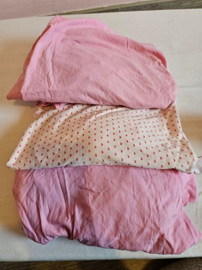 Lot de draps et couverture rose - photo numéro 1