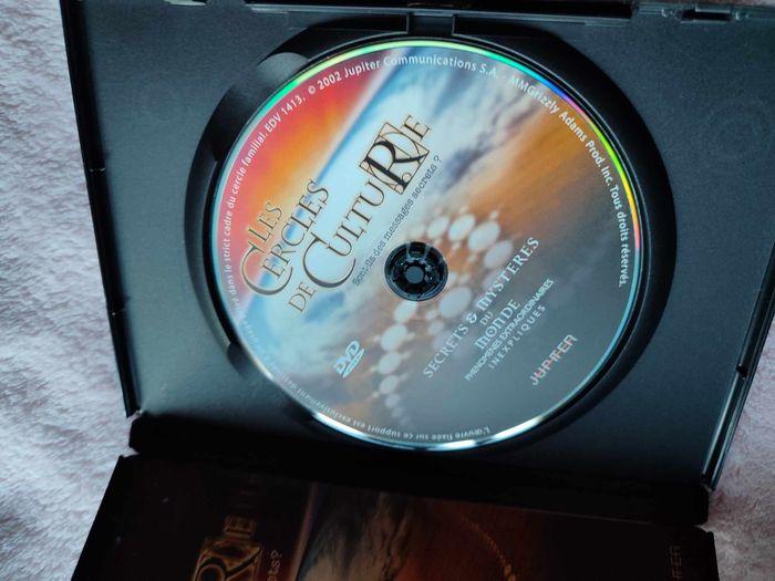 Dvd Les cercles de cultures sont ils des messages secrets? - photo numéro 2