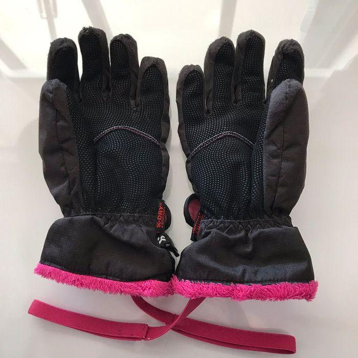 Gants noir et rose - photo numéro 2