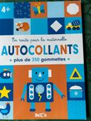 Lot de 2 livres de gommettes neufs