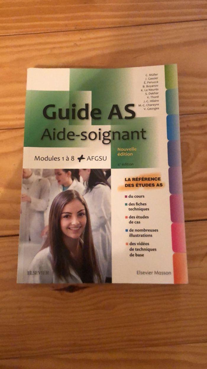 Guide AS aide soignant - photo numéro 1