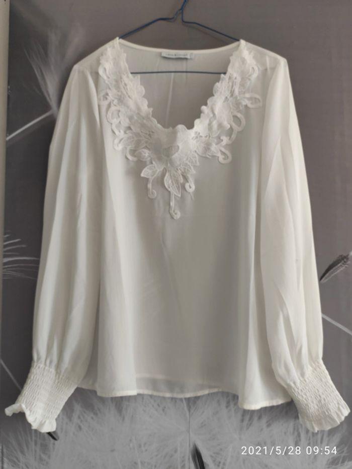 Blouse blanche details - photo numéro 1