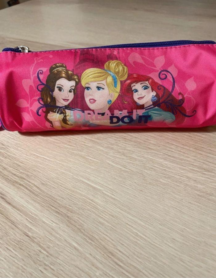 Trousse Disney Princesse neuve - photo numéro 3