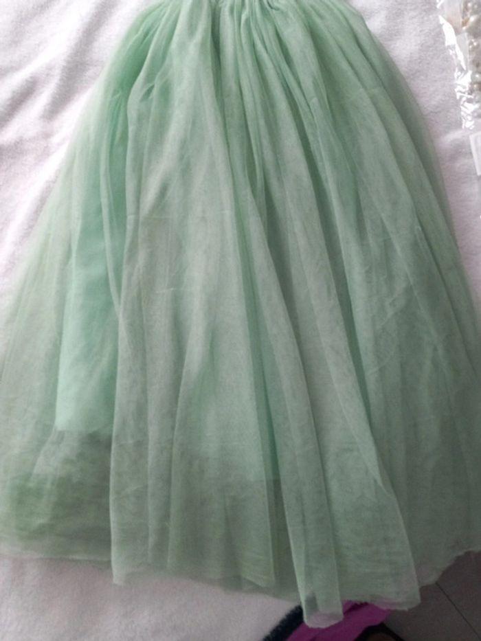 Robe cérémonie vert 6/7/8 ans avec couronne - photo numéro 2