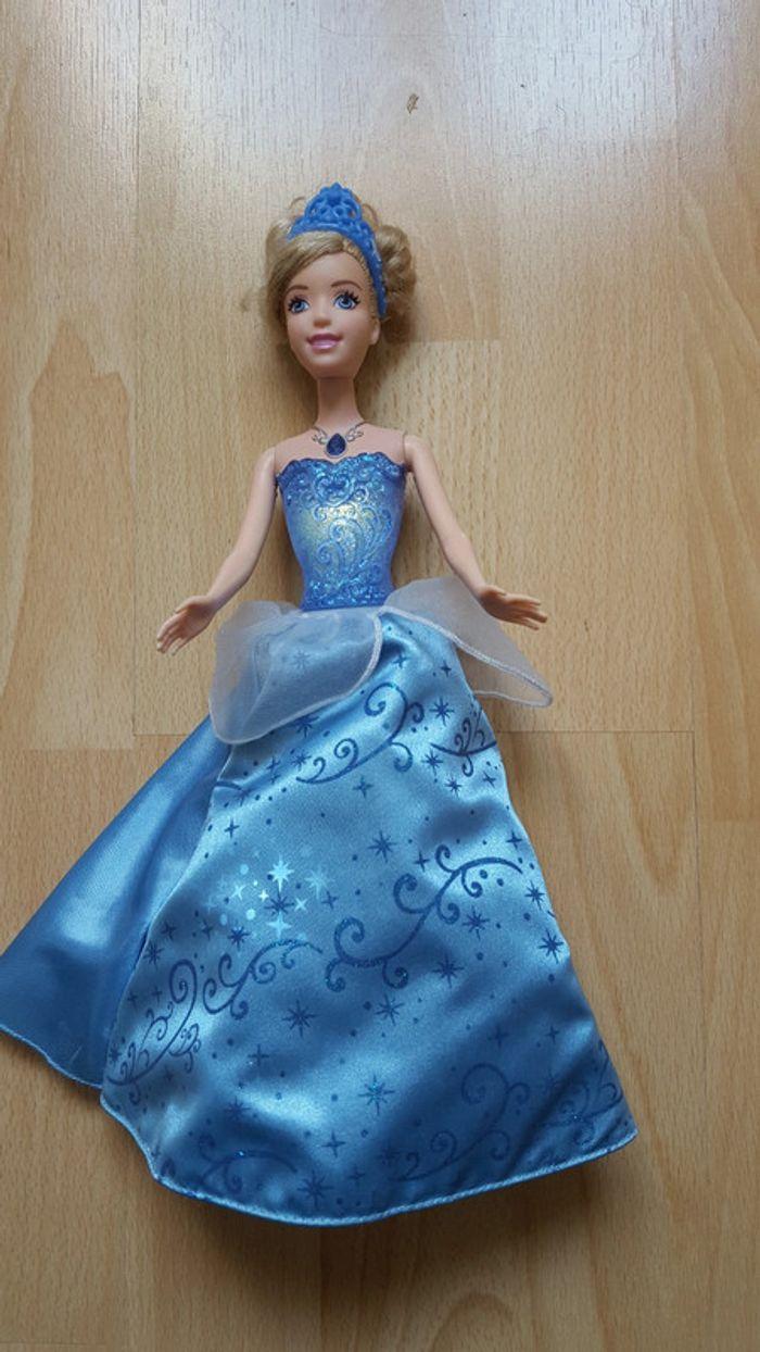 Poupée Barbie Disney Cendrillon - photo numéro 3