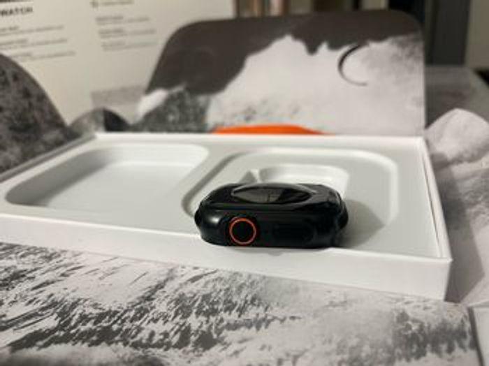 Apple Watch Ultra (GPS + Cellular, 49mm) Boîtier en Titane avec Boucle Alpine Orange - photo numéro 5