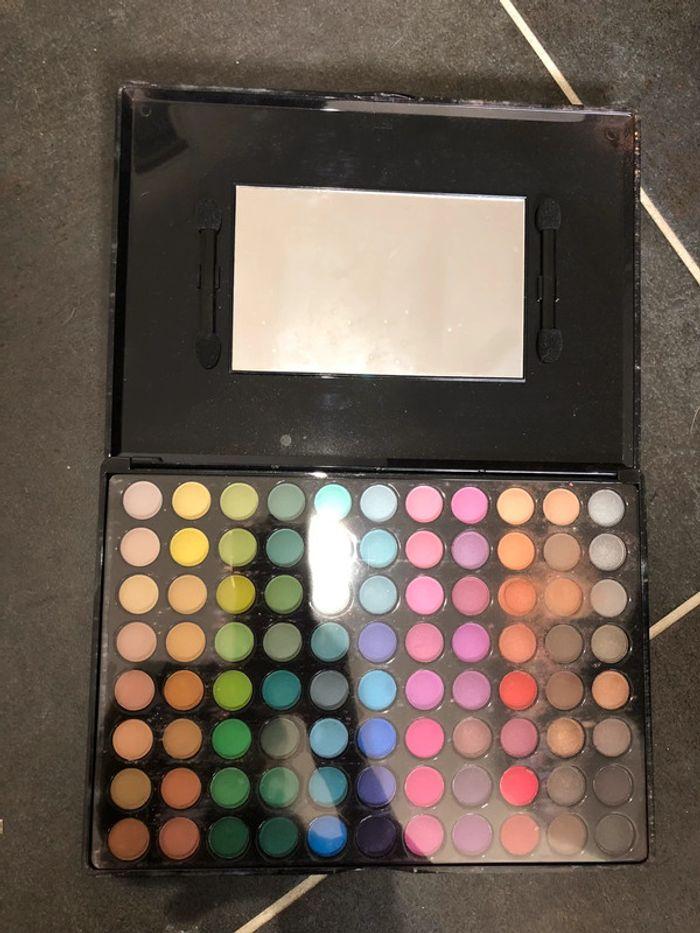 Palette maquillage neuve - photo numéro 1