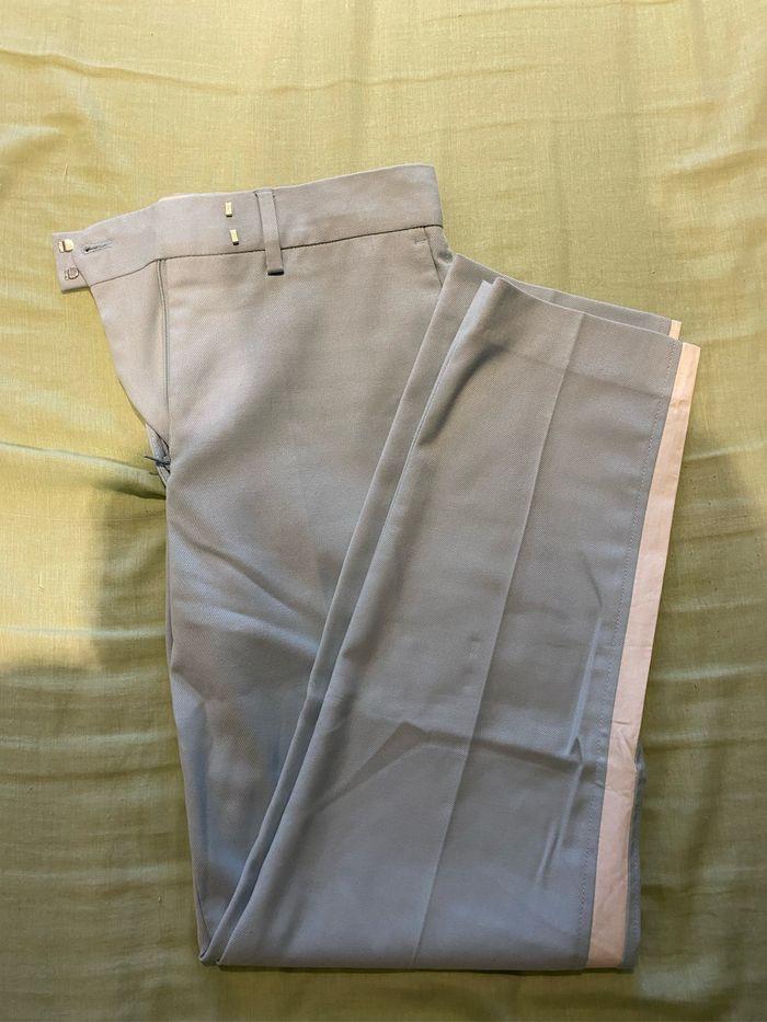 Pantalon tailleur bleu - photo numéro 1