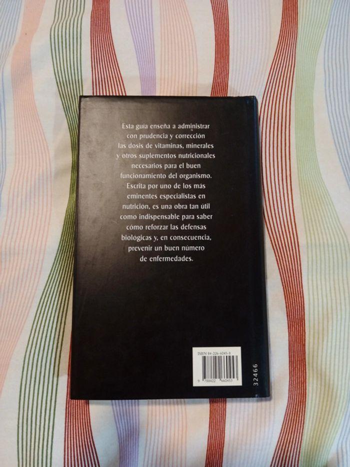 libr0 "La bíblia de las vitaminas y los suplementos nutricionales". - photo numéro 2