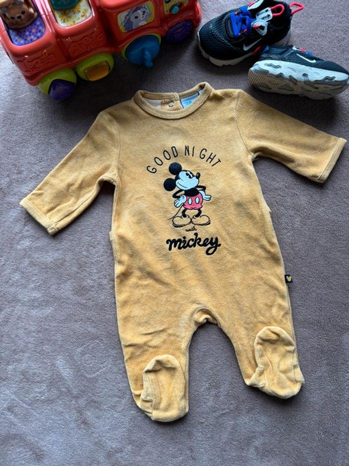 Pyjama Mickey • Disney Baby • Taille 3mois 🌺 - photo numéro 2