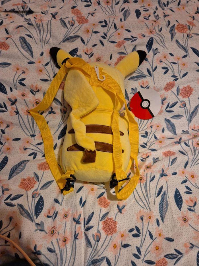 Sac peluche Pokemon Pikachu neuf - photo numéro 2