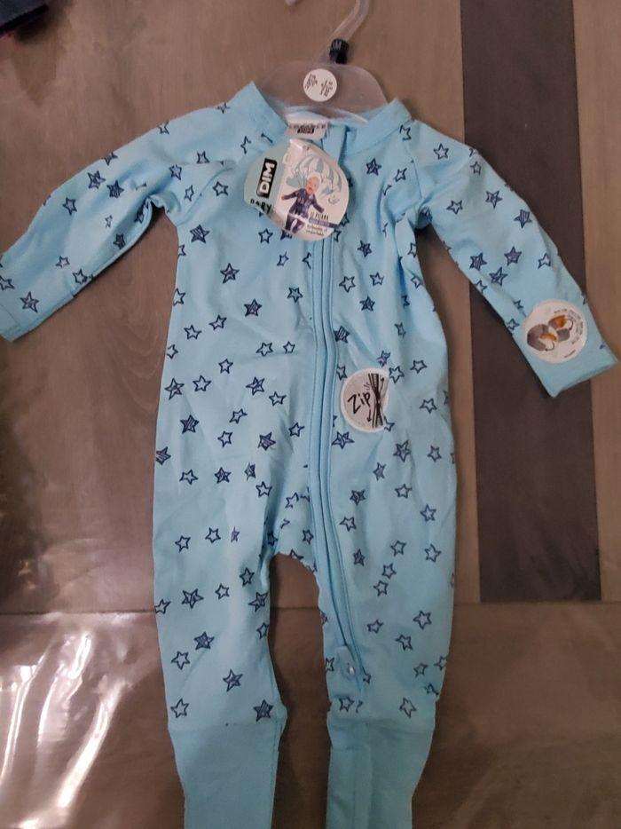 Pyjama bébé DIM 3 Mois. - photo numéro 1