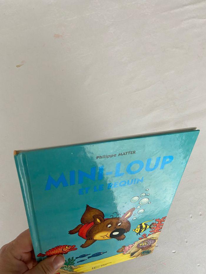 Livre mini loup et le requin - photo numéro 6