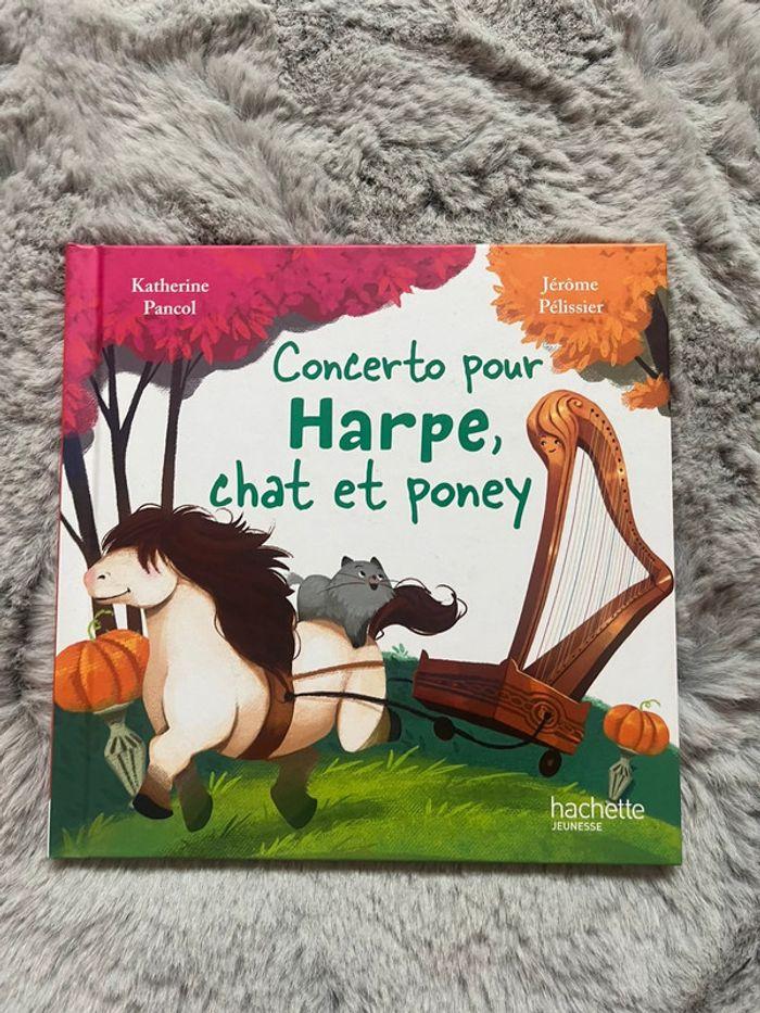 Livre McDo concerto pour harpe, chat et poney