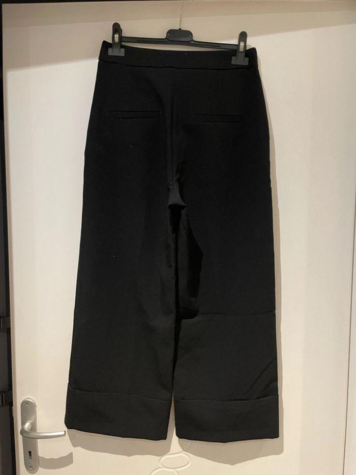 Pantalon court habillé noir jambes large coupe 7/8 bas gros revers H&M taille 34 - photo numéro 5