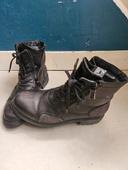 Chaussures montante pour moto