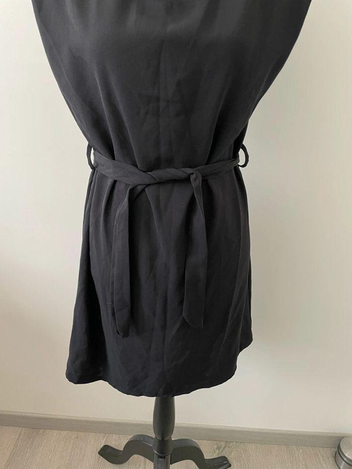 Robe noir fluide sans manche à épaulette et ceinture neuf Jelis Jelis taille 38 - photo numéro 3