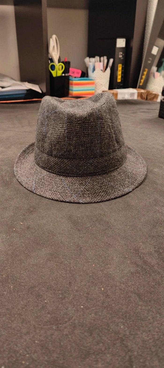 Trés beau Chapeau gris foncé 3e - photo numéro 6