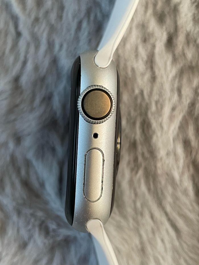 Apple Watch Series 4 40mm - photo numéro 5