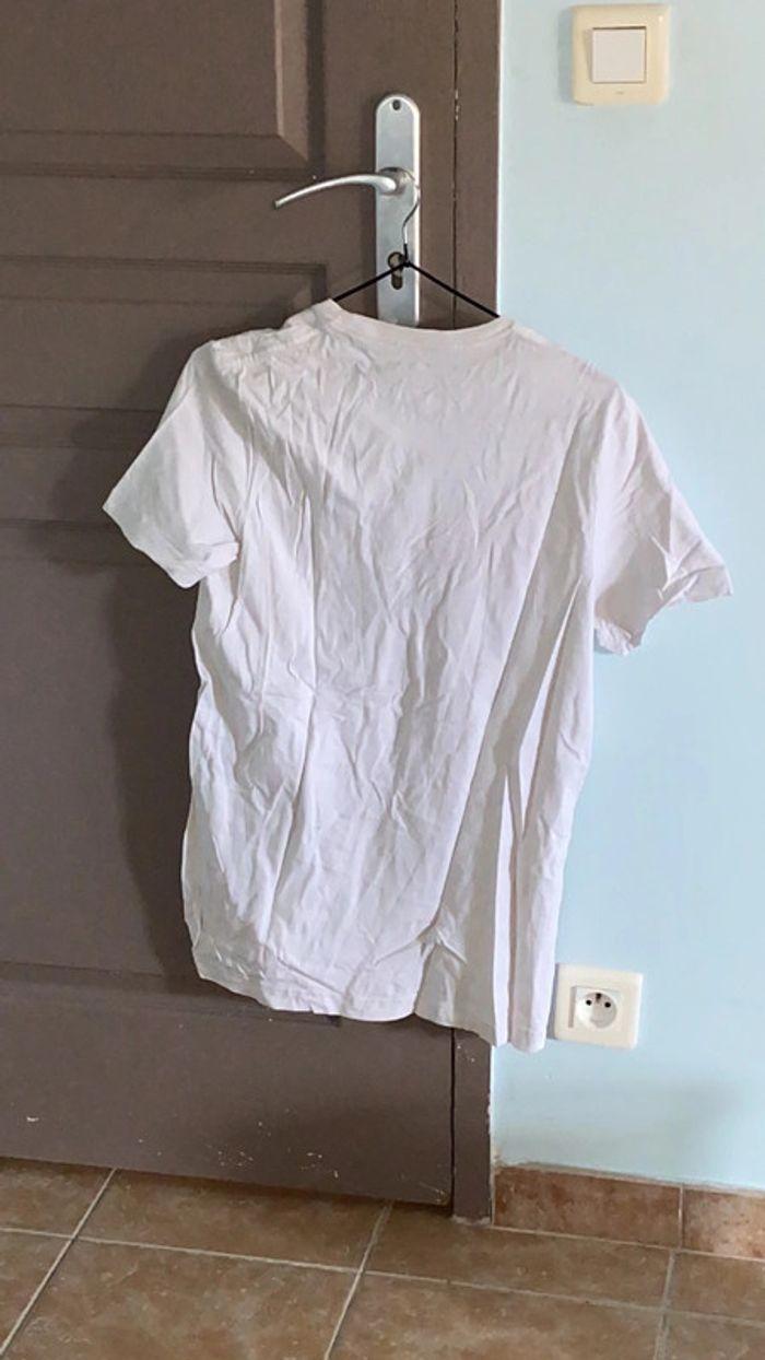 Teeshirt blanc - photo numéro 2