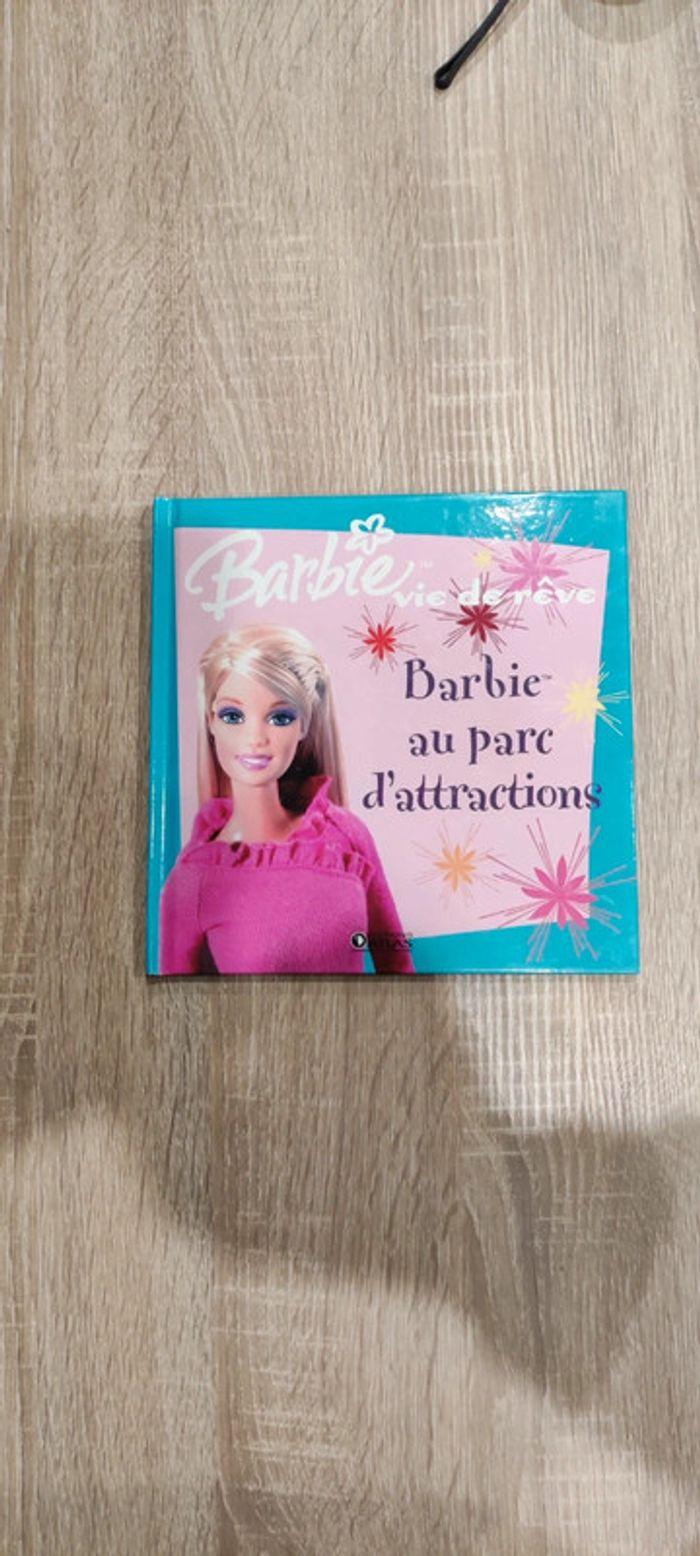 Livre Barbie au parc d'attractions - photo numéro 1