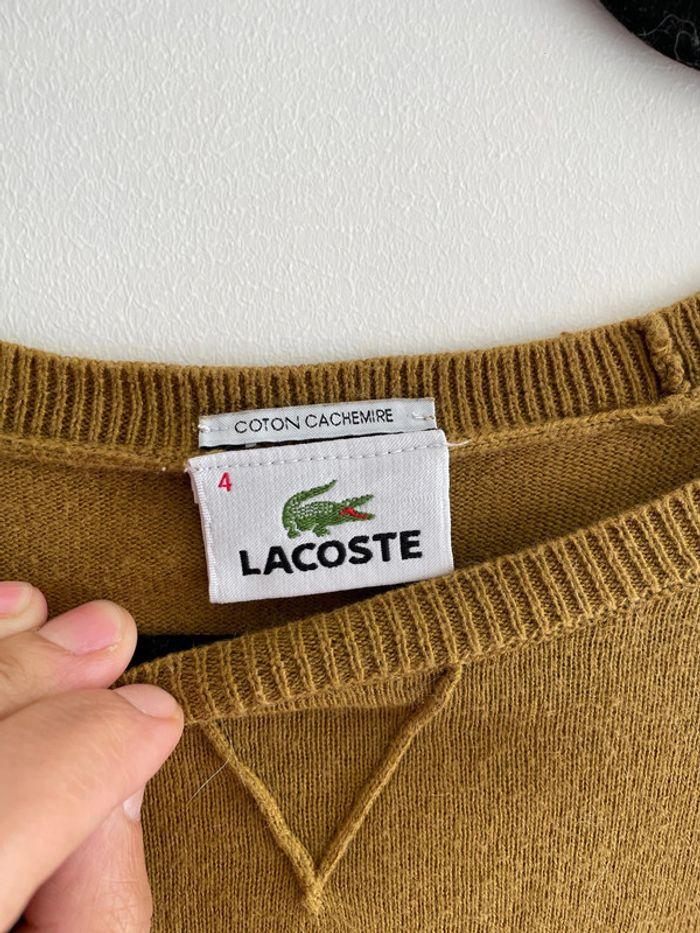 Pull Lacoste moutarde - photo numéro 2