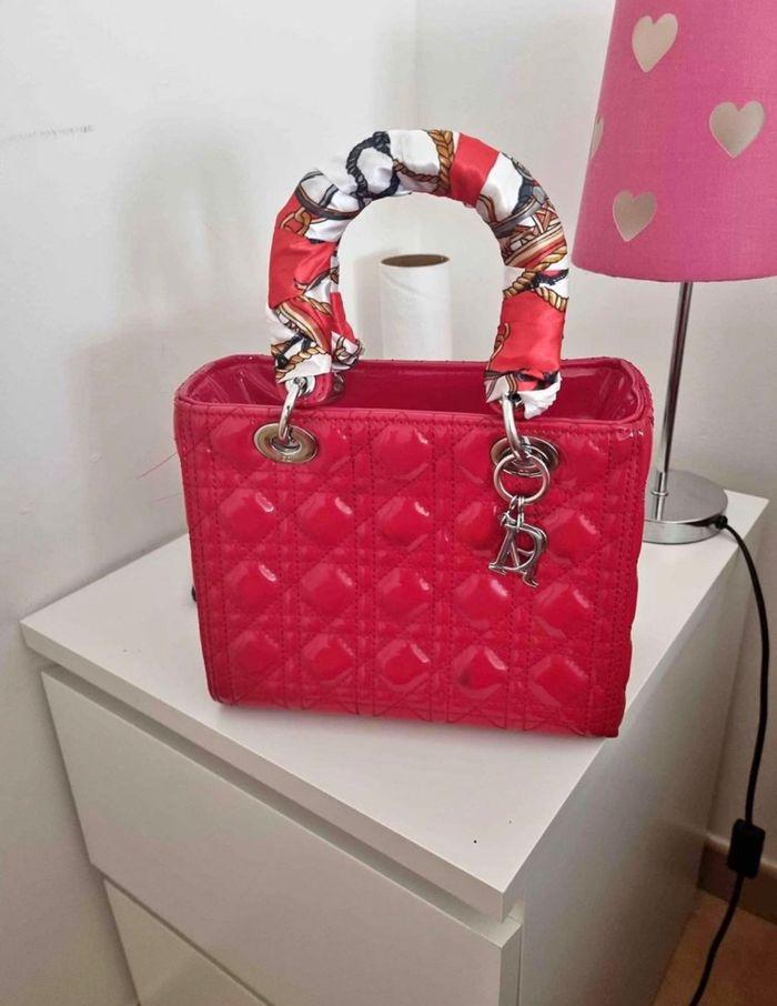 Sac Dior lady rouge - photo numéro 1